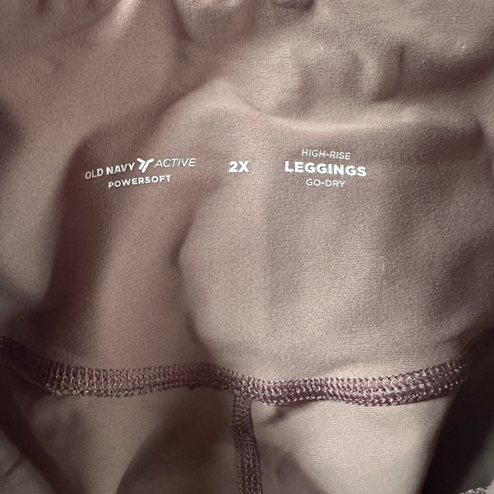 Old Navy Powersoft High-Rise Leggings in Taupe - Picture 6 of 6